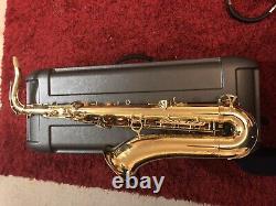 Saxophone Tenor Bb Sax in Gold Lacquer & Hard Case