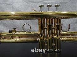 YAMAHA YTR-2330 Trumpet Standard Beginner mouthpiece with Case
