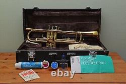 Yamaha YTR 2335 Trumpet & Mouthpiece + Case