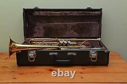 Yamaha YTR 2335 Trumpet & Mouthpiece + Case